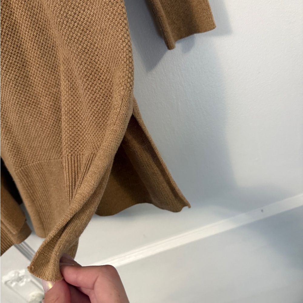 GAP Cardigan - Picture 4 of 7